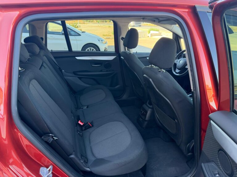 BMW 218i GRAN TOURER