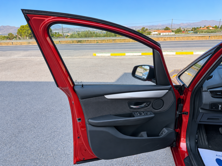 BMW 218i GRAN TOURER