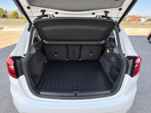 BMW 216D ACTIVE TOURER (18)
