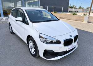 BMW 216D ACTIVE TOURER (3)