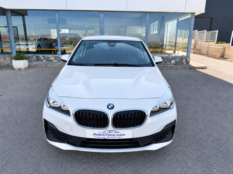 BMW 216D ACTIVE TOURER (4)