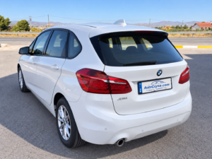 BMW 216D ACTIVE TOURER (5)