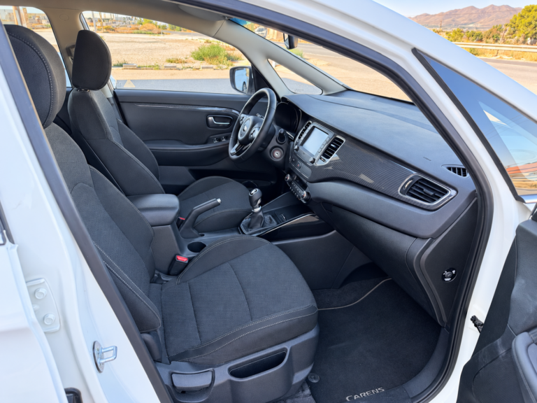 KIA CARENS 11