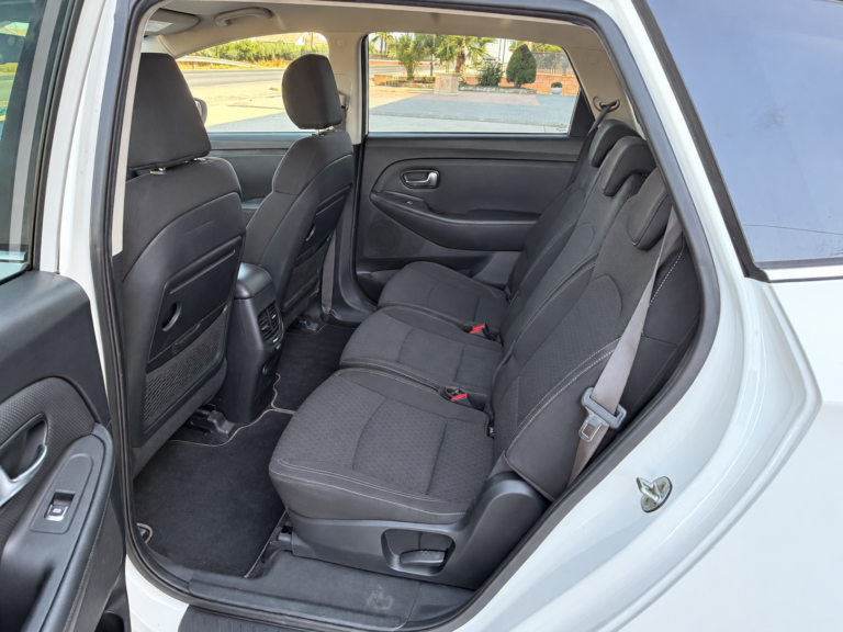 KIA CARENS 12